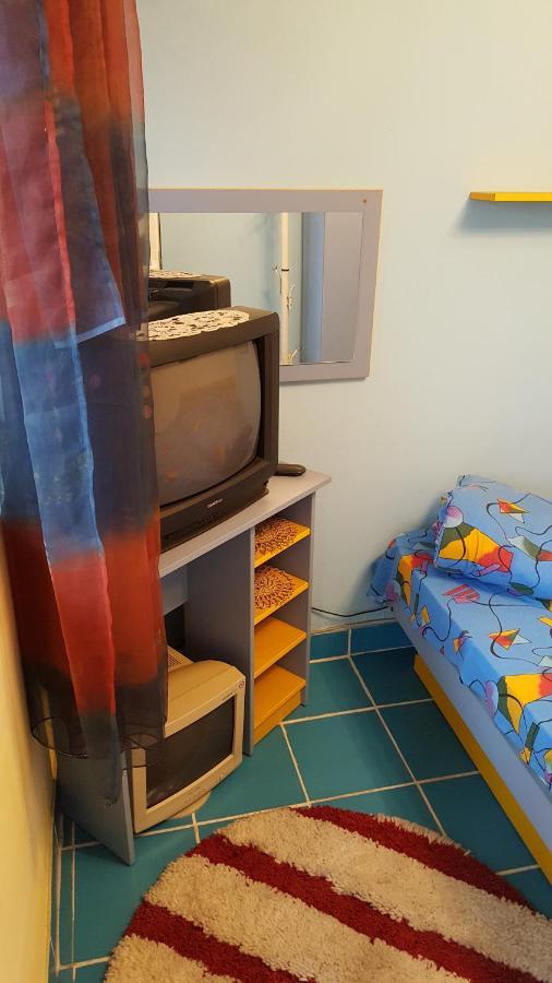 Casele Lena Bed & Breakfast Aldesti  Ngoại thất bức ảnh